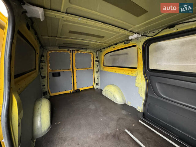 Желтый Мерседес eVito, объемом двигателя 0 л и пробегом 95 тыс. км за 18999 $, фото 31 на Automoto.ua
