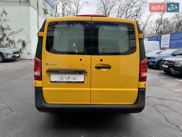 Желтый Мерседес eVito, объемом двигателя 0 л и пробегом 95 тыс. км за 18999 $, фото 8 на Automoto.ua