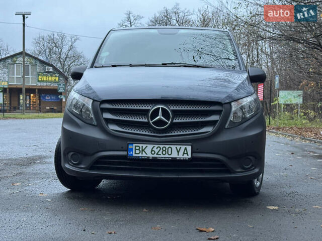 Сірий Мерседес eVito, об'ємом двигуна 0 л та пробігом 32 тис. км за 16500 $, фото 2 на Automoto.ua