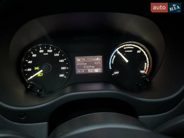 Сірий Мерседес eVito, об'ємом двигуна 0 л та пробігом 32 тис. км за 16500 $, фото 28 на Automoto.ua