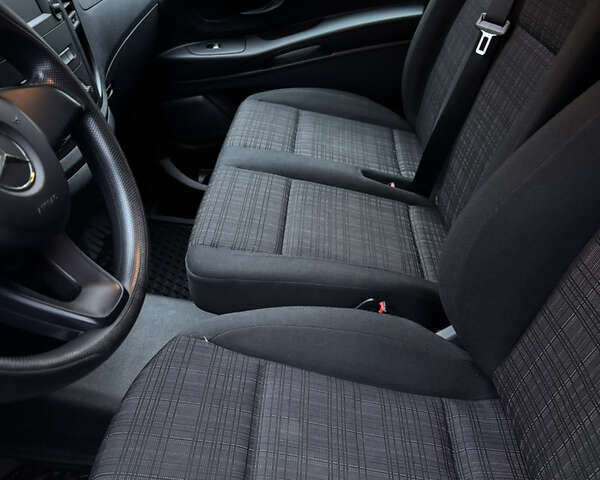 Сірий Мерседес eVito, об'ємом двигуна 0 л та пробігом 32 тис. км за 16500 $, фото 22 на Automoto.ua