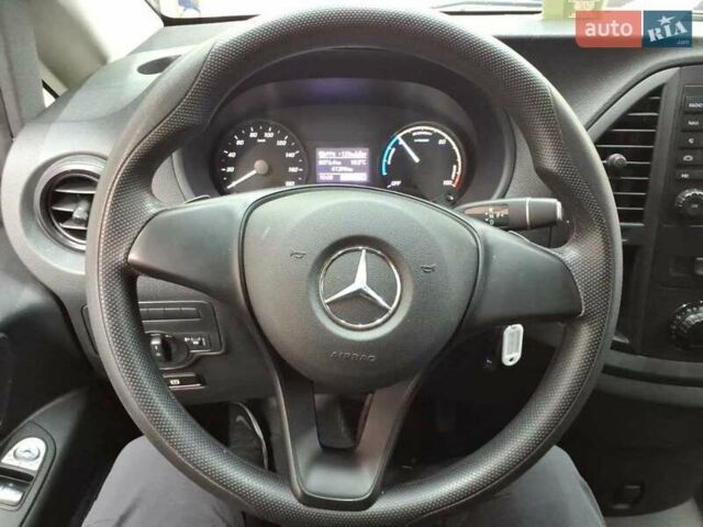 Сірий Мерседес eVito, об'ємом двигуна 0 л та пробігом 41 тис. км за 20500 $, фото 33 на Automoto.ua