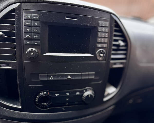 Сірий Мерседес eVito, об'ємом двигуна 0 л та пробігом 37 тис. км за 15700 $, фото 11 на Automoto.ua