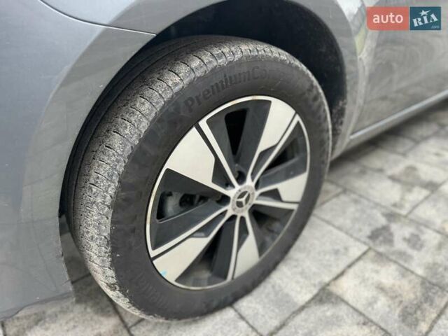 Серый Мерседес eVito, объемом двигателя 0 л и пробегом 45 тыс. км за 34900 $, фото 11 на Automoto.ua