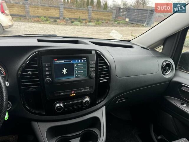 Серый Мерседес eVito, объемом двигателя 0 л и пробегом 45 тыс. км за 34900 $, фото 19 на Automoto.ua