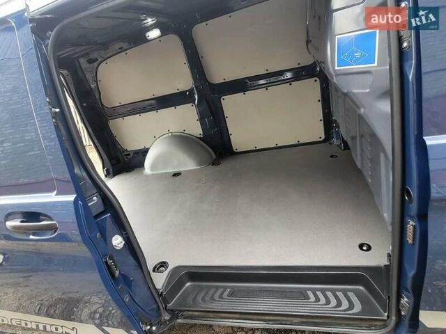 Синій Мерседес eVito, об'ємом двигуна 0 л та пробігом 47 тис. км за 21000 $, фото 12 на Automoto.ua