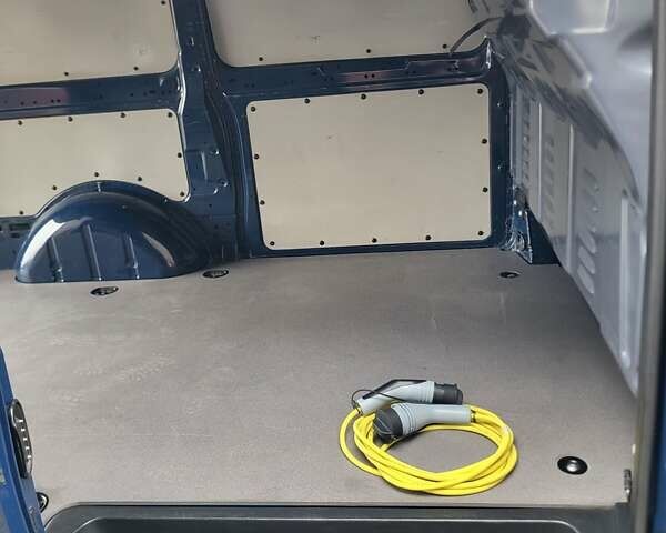 Синий Мерседес eVito, объемом двигателя 0 л и пробегом 47 тыс. км за 15600 $, фото 13 на Automoto.ua