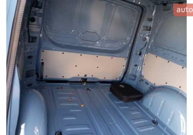 Синий Мерседес eVito, объемом двигателя 0 л и пробегом 1 тыс. км за 29900 $, фото 6 на Automoto.ua