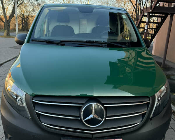 Зеленый Мерседес eVito, объемом двигателя 0 л и пробегом 17 тыс. км за 32800 $, фото 3 на Automoto.ua