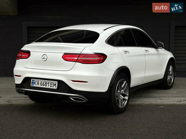 Белый Мерседес GLC-Class Coupe, объемом двигателя 2.14 л и пробегом 122 тыс. км за 33900 $, фото 7 на Automoto.ua