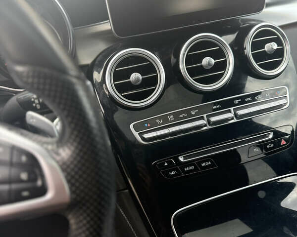 Білий Мерседес GLC-Class Coupe, об'ємом двигуна 2.2 л та пробігом 175 тис. км за 39500 $, фото 2 на Automoto.ua