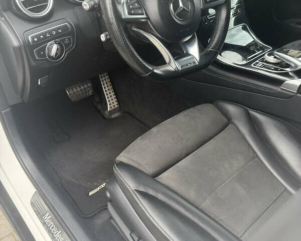 Білий Мерседес GLC-Class Coupe, об'ємом двигуна 2.2 л та пробігом 175 тис. км за 39500 $, фото 9 на Automoto.ua