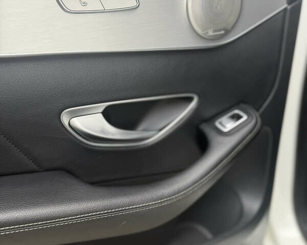 Білий Мерседес GLC-Class Coupe, об'ємом двигуна 2.2 л та пробігом 175 тис. км за 39500 $, фото 11 на Automoto.ua