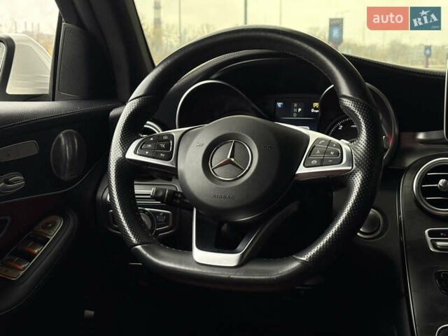 Белый Мерседес GLC-Class Coupe, объемом двигателя 2.14 л и пробегом 122 тыс. км за 33900 $, фото 20 на Automoto.ua