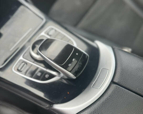 Білий Мерседес GLC-Class Coupe, об'ємом двигуна 2.2 л та пробігом 175 тис. км за 39500 $, фото 4 на Automoto.ua