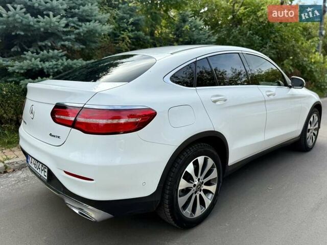 Белый Мерседес GLC-Class Coupe, объемом двигателя 2.14 л и пробегом 91 тыс. км за 39000 $, фото 4 на Automoto.ua