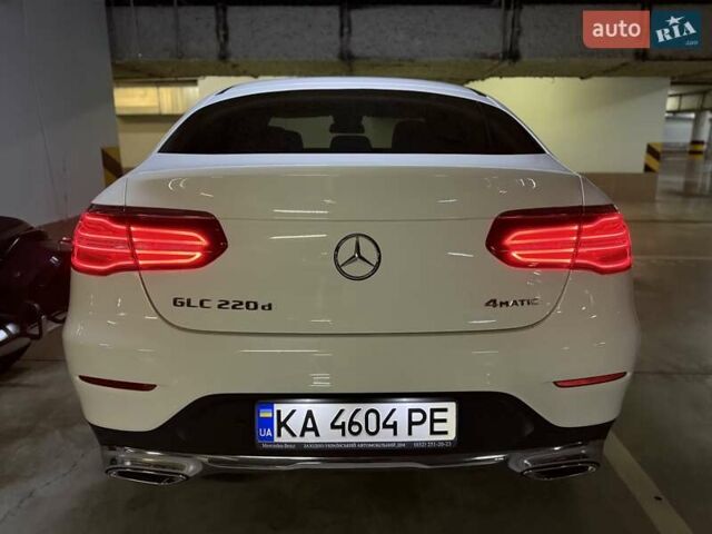 Белый Мерседес GLC-Class Coupe, объемом двигателя 2.14 л и пробегом 91 тыс. км за 39000 $, фото 8 на Automoto.ua