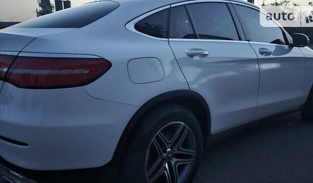 Білий Мерседес GLC-Class Coupe, об'ємом двигуна 2.2 л та пробігом 67 тис. км за 42000 $, фото 5 на Automoto.ua