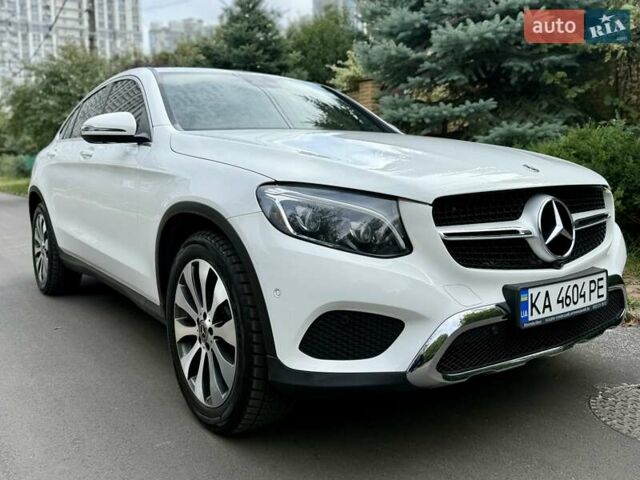Белый Мерседес GLC-Class Coupe, объемом двигателя 2.14 л и пробегом 91 тыс. км за 39000 $, фото 3 на Automoto.ua