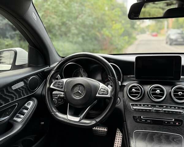 Белый Мерседес GLC-Class Coupe, объемом двигателя 2.14 л и пробегом 91 тыс. км за 39000 $, фото 13 на Automoto.ua