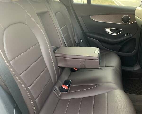 Білий Мерседес GLC-Class Coupe, об'ємом двигуна 2.14 л та пробігом 104 тис. км за 39900 $, фото 3 на Automoto.ua
