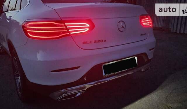 Білий Мерседес GLC-Class Coupe, об'ємом двигуна 2.2 л та пробігом 67 тис. км за 42000 $, фото 6 на Automoto.ua