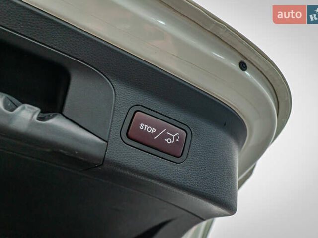 Белый Мерседес GLC-Class Coupe, объемом двигателя 2.1 л и пробегом 138 тыс. км за 35891 $, фото 7 на Automoto.ua