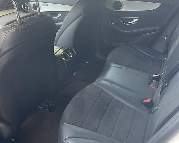 Белый Мерседес GLC-Class Coupe, объемом двигателя 2.14 л и пробегом 82 тыс. км за 42000 $, фото 6 на Automoto.ua