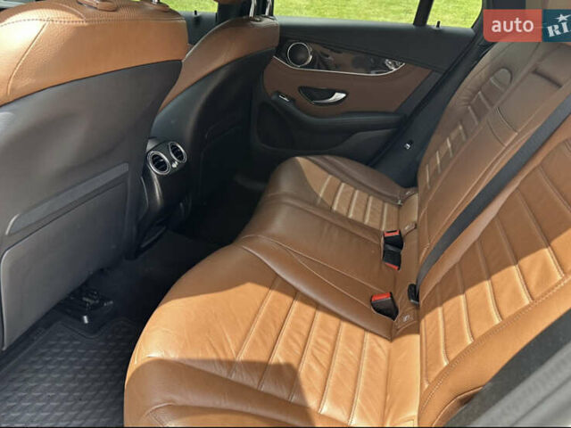 Білий Мерседес GLC-Class Coupe, об'ємом двигуна 2.1 л та пробігом 124 тис. км за 40000 $, фото 2 на Automoto.ua