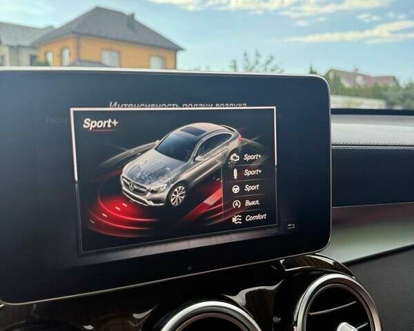 Білий Мерседес GLC-Class Coupe, об'ємом двигуна 3 л та пробігом 80 тис. км за 45000 $, фото 23 на Automoto.ua