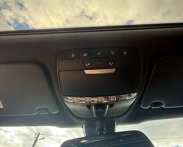 Белый Мерседес GLC-Class Coupe, объемом двигателя 3 л и пробегом 80 тыс. км за 43999 $, фото 32 на Automoto.ua