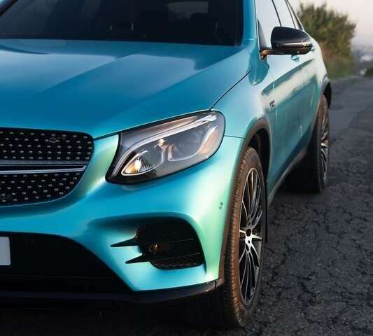 Белый Мерседес GLC-Class Coupe, объемом двигателя 3 л и пробегом 80 тыс. км за 43500 $, фото 4 на Automoto.ua