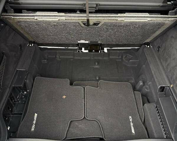 Белый Мерседес GLC-Class Coupe, объемом двигателя 3 л и пробегом 80 тыс. км за 43500 $, фото 35 на Automoto.ua