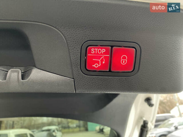 Белый Мерседес GLC-Class Coupe, объемом двигателя 1.95 л и пробегом 85 тыс. км за 45900 $, фото 18 на Automoto.ua