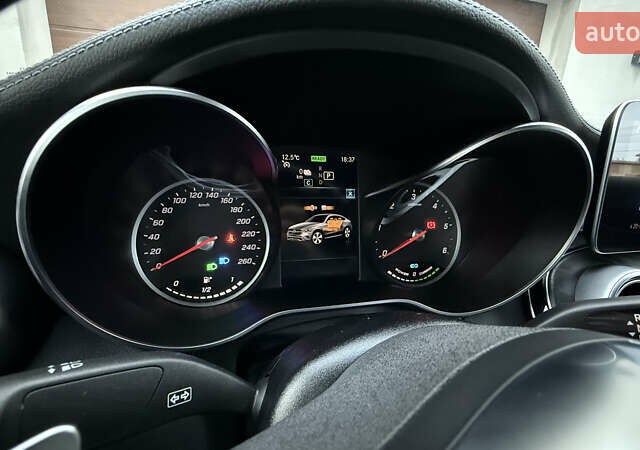 Белый Мерседес GLC-Class Coupe, объемом двигателя 2 л и пробегом 114 тыс. км за 48700 $, фото 18 на Automoto.ua