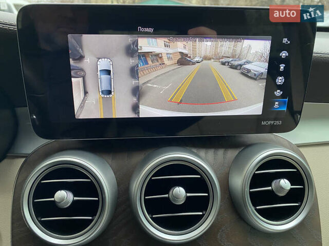 Белый Мерседес GLC-Class Coupe, объемом двигателя 1.95 л и пробегом 85 тыс. км за 45900 $, фото 25 на Automoto.ua