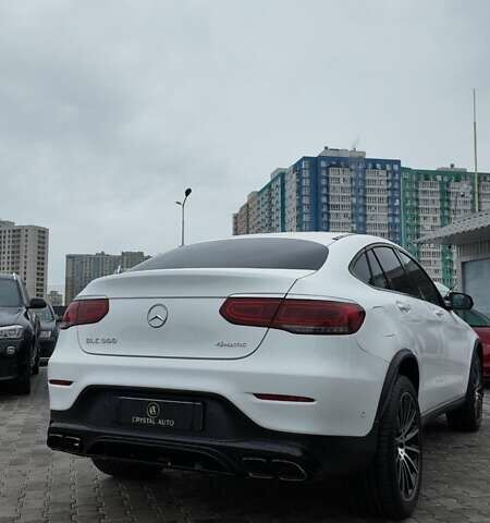 Білий Мерседес GLC-Class Coupe, об'ємом двигуна 1.99 л та пробігом 133 тис. км за 44900 $, фото 11 на Automoto.ua