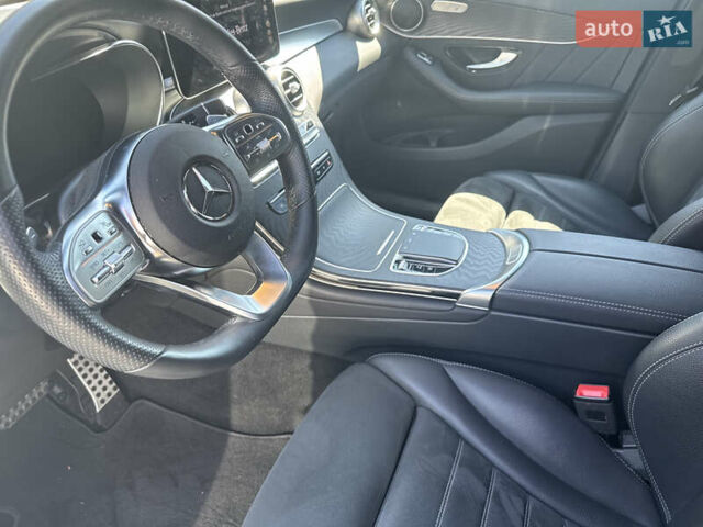 Белый Мерседес GLC-Class Coupe, объемом двигателя 2 л и пробегом 44 тыс. км за 61850 $, фото 33 на Automoto.ua