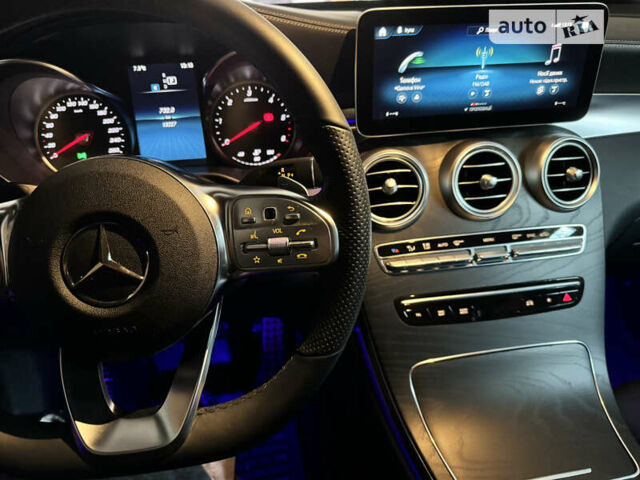 Белый Мерседес GLC-Class Coupe, объемом двигателя 1.95 л и пробегом 18 тыс. км за 59100 $, фото 12 на Automoto.ua
