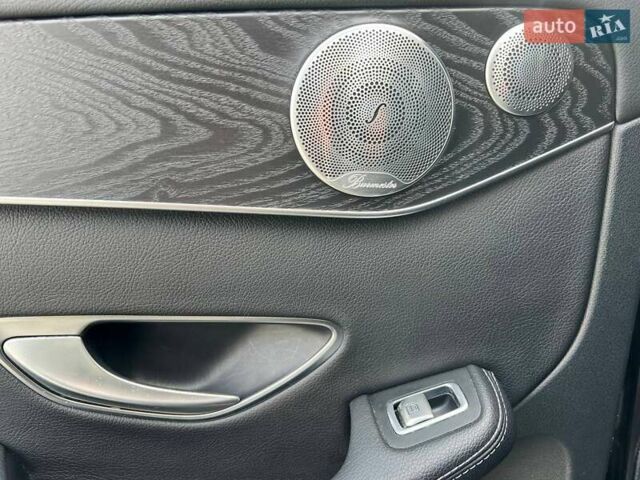 Черный Мерседес GLC-Class Coupe, объемом двигателя 2.99 л и пробегом 253 тыс. км за 39900 $, фото 33 на Automoto.ua