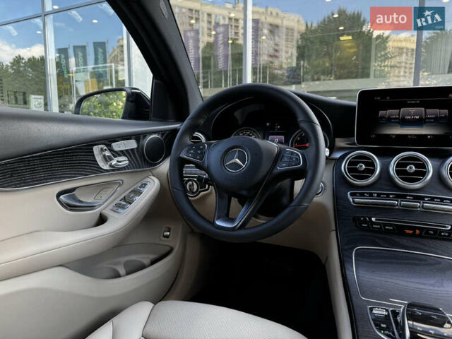 Черный Мерседес GLC-Class Coupe, объемом двигателя 2 л и пробегом 97 тыс. км за 37300 $, фото 41 на Automoto.ua