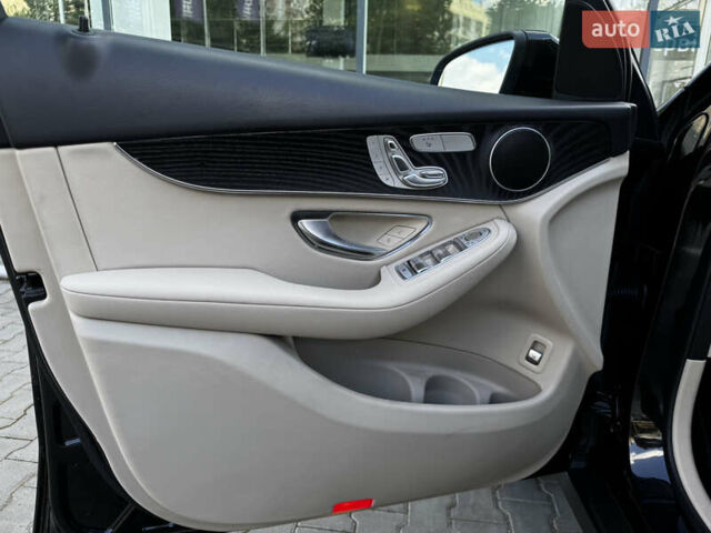 Черный Мерседес GLC-Class Coupe, объемом двигателя 2 л и пробегом 97 тыс. км за 38300 $, фото 18 на Automoto.ua
