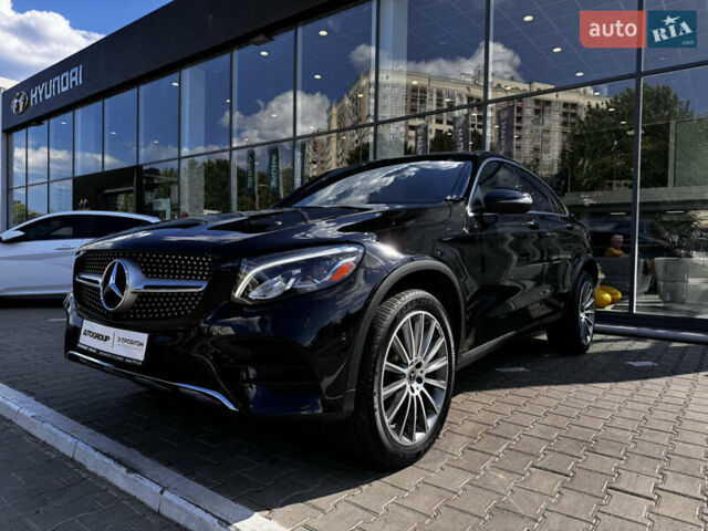 Черный Мерседес GLC-Class Coupe, объемом двигателя 2 л и пробегом 97 тыс. км за 38300 $, фото 9 на Automoto.ua