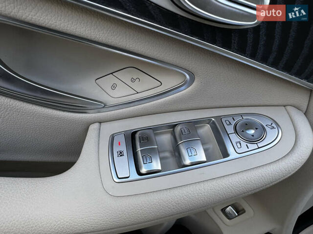 Черный Мерседес GLC-Class Coupe, объемом двигателя 2 л и пробегом 97 тыс. км за 38300 $, фото 19 на Automoto.ua
