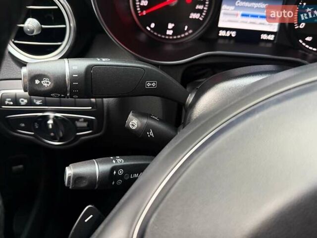 Чорний Мерседес GLC-Class Coupe, об'ємом двигуна 2.14 л та пробігом 176 тис. км за 38990 $, фото 16 на Automoto.ua