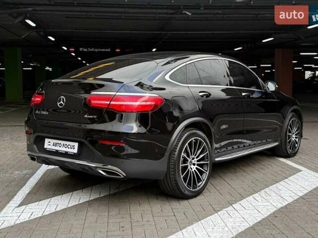 Чорний Мерседес GLC-Class Coupe, об'ємом двигуна 2.14 л та пробігом 176 тис. км за 38990 $, фото 7 на Automoto.ua