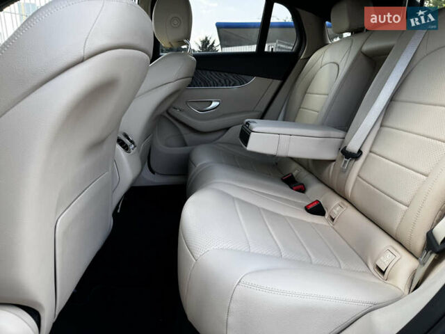 Черный Мерседес GLC-Class Coupe, объемом двигателя 2 л и пробегом 97 тыс. км за 37300 $, фото 36 на Automoto.ua