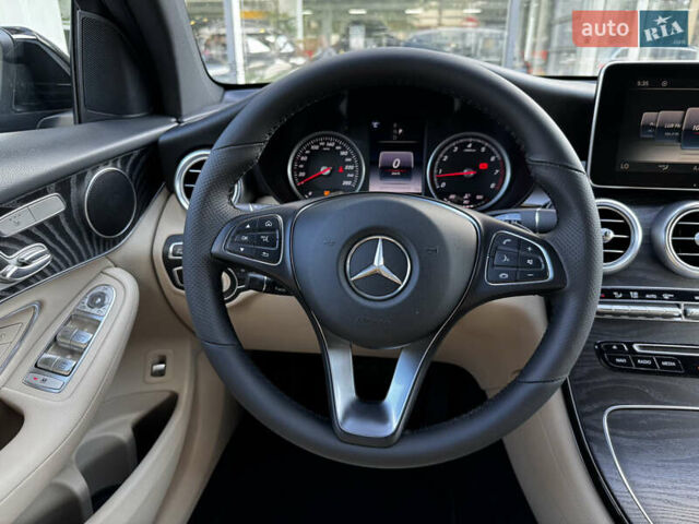 Черный Мерседес GLC-Class Coupe, объемом двигателя 2 л и пробегом 97 тыс. км за 37300 $, фото 39 на Automoto.ua