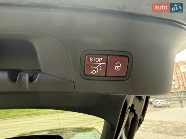 Черный Мерседес GLC-Class Coupe, объемом двигателя 2.2 л и пробегом 124 тыс. км за 38500 $, фото 37 на Automoto.ua