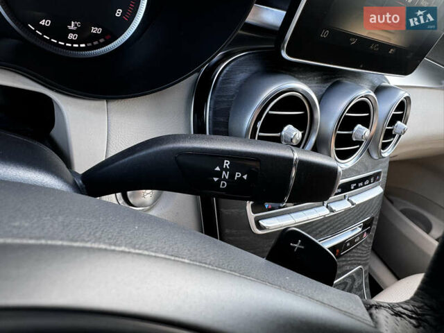 Черный Мерседес GLC-Class Coupe, объемом двигателя 2 л и пробегом 97 тыс. км за 38300 $, фото 26 на Automoto.ua